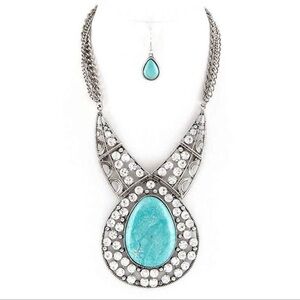 Jumbo Crystal Teardrop Collar Necklace Set